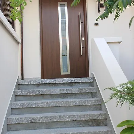 Vendégház Yankov's House 2*