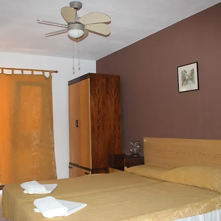 Yankov's House 2* Szozopol