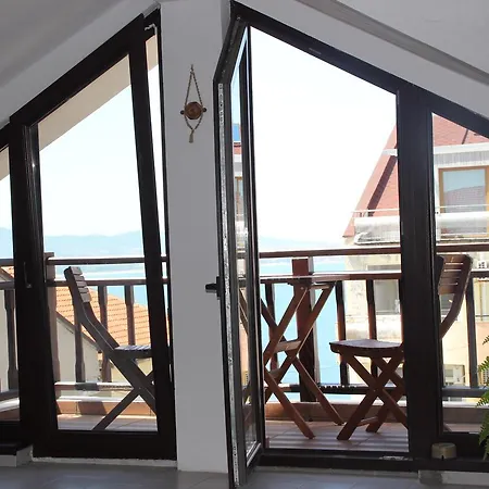 Pensión Yankov's House 2*